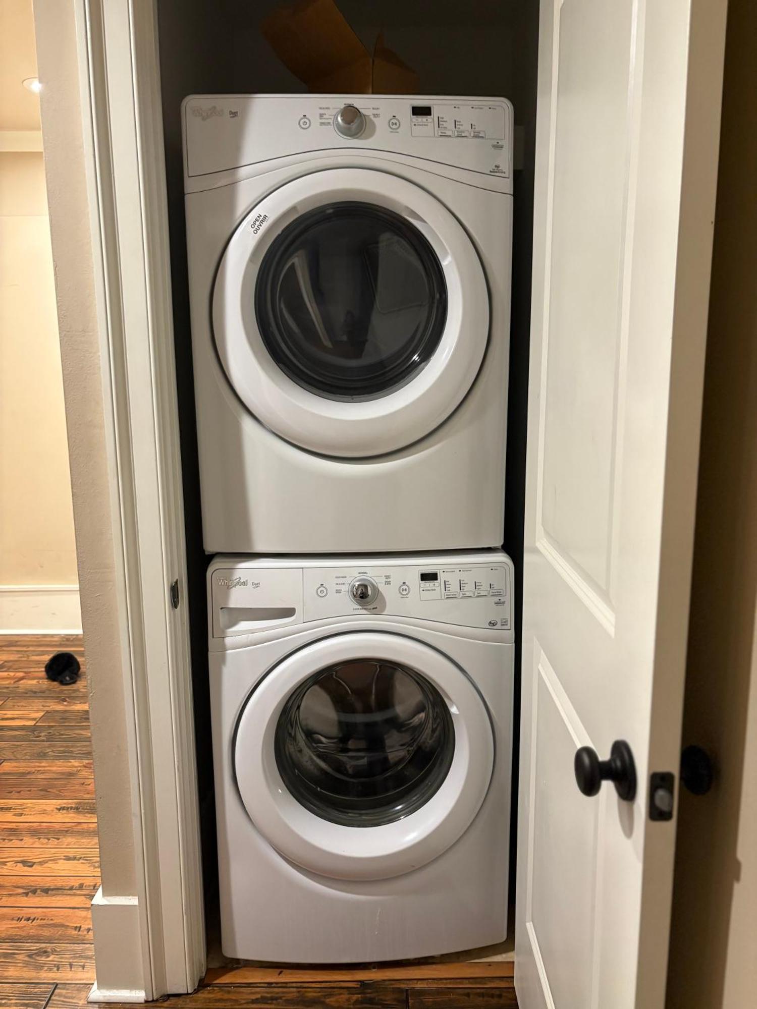 Luxury Decatur St New Orleans, French Quarter's Vieux Carre Apartment *